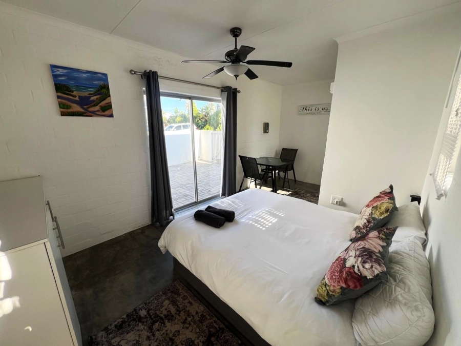 4 Bedroom Property for Sale in Golden Mile Western Cape